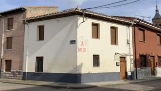 House in Fresno de la Vega
