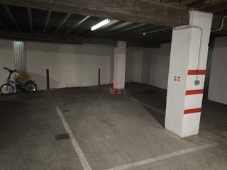 Aparcament cotxe a Casco Antiguo
