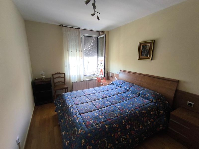 Foto 41586819-3eea-4af3-b7a8-7615323be910. Apartament amb calefacció aparcament a Crucero León