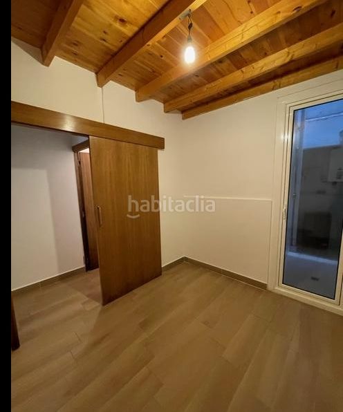 Foto a6ac4eb2-9b43-411a-9704-8d064ede10dc. Pis a Guinardó Barcelona