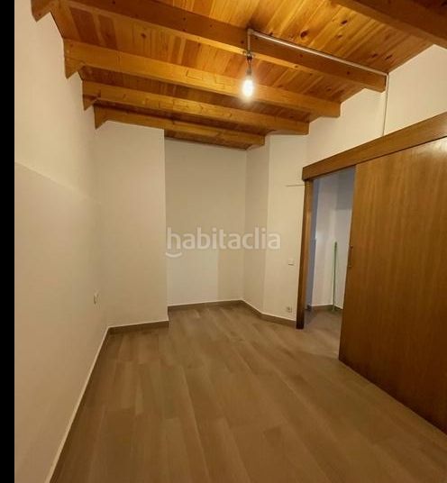 Foto b59ac884-67a2-40c7-82c5-a2740e47bd8e. Pis a Guinardó Barcelona