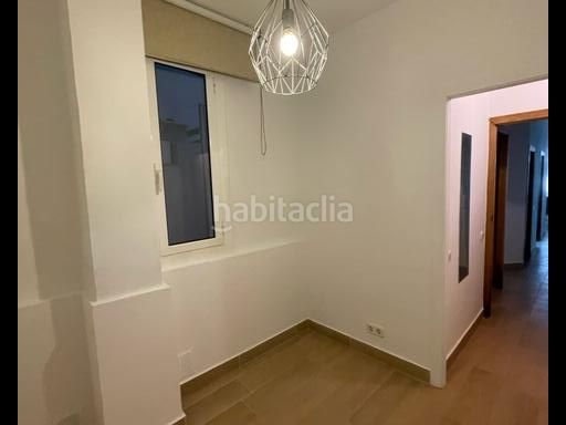 Foto 5233aaf8-4d2d-44b2-a041-e81b0c5efada. Pis a Guinardó Barcelona