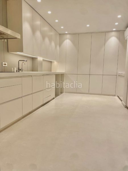 Foto 1cdd1023-554f-4730-84d2-3e4bf182d44f. Casa amb calefacció aparcament a Sant Gervasi - Bonanova Barcelona