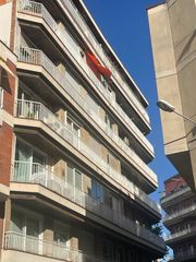 Pis a Plaça d'Adrià