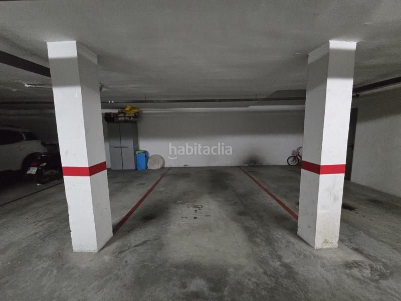 Foto 0b0019a5-2ab3-4c31-a23c-346e349a9340. Piso  con 3 habitaciones y plaza de garaje y licencia turistica en Motril