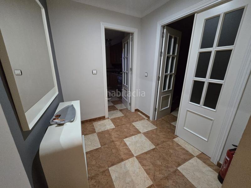 Foto a28bbaa7-70ac-43f4-b35b-a7041aff61b6. Piso  con 3 habitaciones y plaza de garaje y licencia turistica en Motril