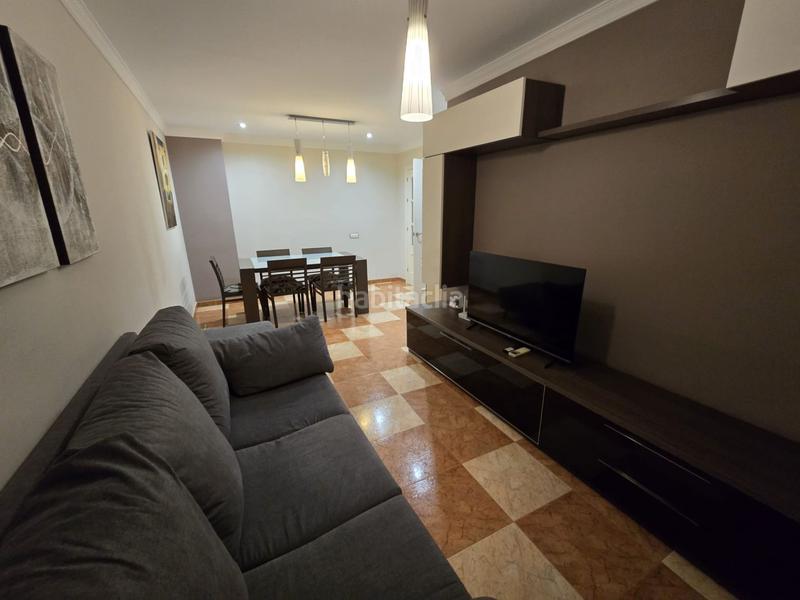 Foto a54b7deb-c9e0-4a67-9ade-a92ba9533ce4. Piso  con 3 habitaciones y plaza de garaje y licencia turistica en Motril