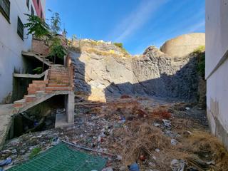 Terreny residencial a Sorvilán. Terreno urbano segunda línea de playa en melicena