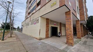 Affitto Locale commerciale  Esteban sanchez. Local en alquiler ronda norte frente nuevos juzgados