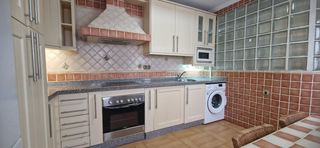 Affitto Piccolo appartamento in Calle san isidro 5. Apartamento sin muebles en alquiler calle san isidro junto corte