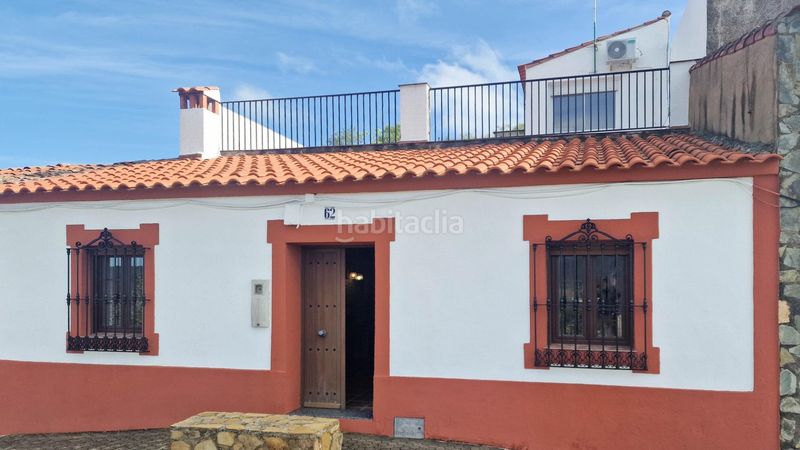 Foto 403b6967-a682-4377-a779-3e2803b0e54a. Casa amb calefacció a Nogales