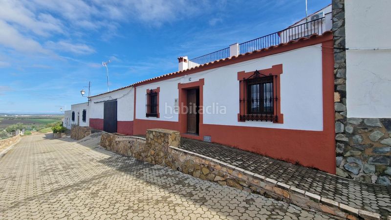 Foto e4bae367-2679-4969-bf07-70afe0fe32e7. Casa amb calefacció a Nogales