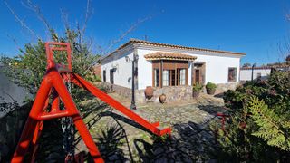 Location Chalet à Calle calle cabecito 24. Alquiler chalet con parcela en higuera de vargas