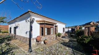 Lloguer Xalet a Calle calle cabecito 24. Alquiler chalet con parcela en higuera de vargas