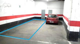 Car parking in Calle manuel saldaña 28