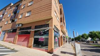 Local Comercial a Avenida damian tellez la fuente 24. Local esquina en venta av damián téllez la fuente con garaje y t
