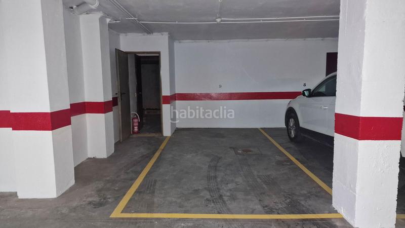 Foto 0b7daaa1-a595-43b5-905d-3a7bcdf63412. Local comercial en avenida damian tellez la fuente 24 local esquina en venta av damián téllez la fuente con garaje y trastero en Badajoz