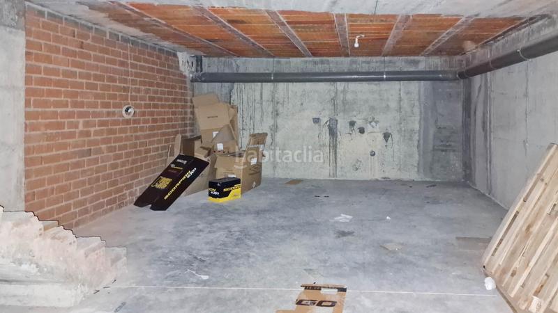 Foto 0db1e65d-6705-4fba-90aa-5cea24242f5e. Local comercial en avenida damian tellez la fuente 24 local esquina en venta av damián téllez la fuente con garaje y trastero en Badajoz