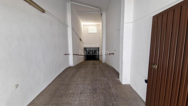 Foto 5ce439c0-ea21-4370-8dc3-6d5f2ff1515d. Local comercial en avenida damian tellez la fuente 24 local esquina en venta av damián téllez la fuente con garaje y trastero en Badajoz