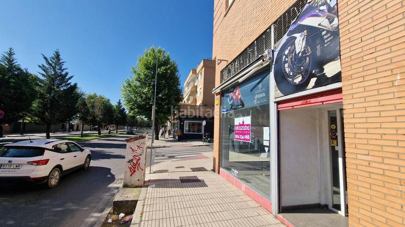 Foto 884b5d03-6dfe-47df-bd2d-241d0e15f5c7. Local comercial en avenida damian tellez la fuente 24 local esquina en venta av damián téllez la fuente con garaje y trastero en Badajoz