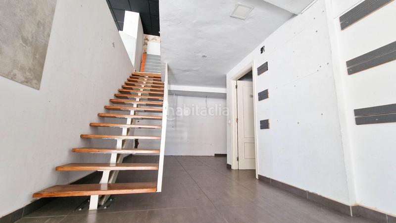 Foto 891b3524-0c6d-48c7-b33d-4922e17afdf3. Local comercial en avenida damian tellez la fuente 24 local esquina en venta av damián téllez la fuente con garaje y trastero en Badajoz