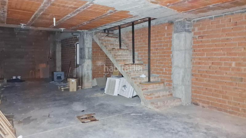 Foto 94afb7e4-4fd7-484c-9b7d-e4f33873b923. Local comercial en avenida damian tellez la fuente 24 local esquina en venta av damián téllez la fuente con garaje y trastero en Badajoz