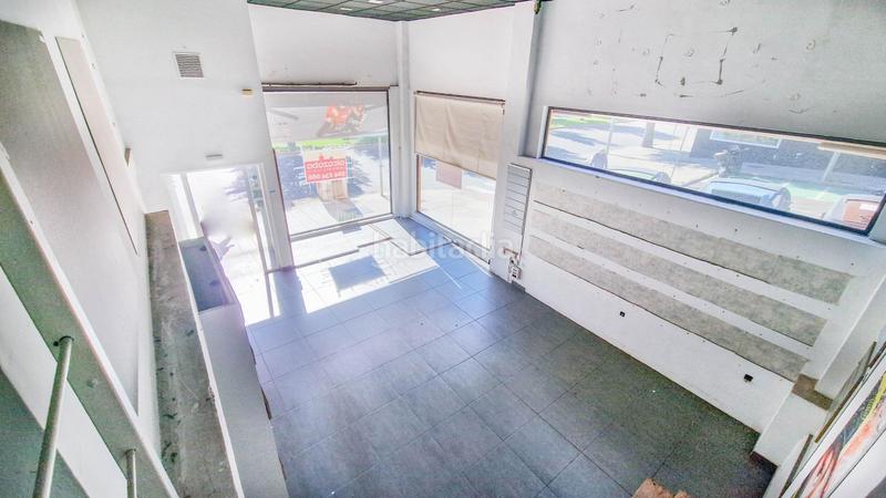 Foto ef7414b5-04e9-4f02-95ff-dd49540d04b8. Local comercial en avenida damian tellez la fuente 24 local esquina en venta av damián téllez la fuente con garaje y trastero en Badajoz