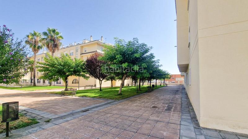 Foto 04bbf614-6253-4a50-8116-f0857cbf14a2. Alquiler planta baja piso bajo de 3 dormitorios amueblado en alquiler con garaje zona jardines del guadiana en Badajoz