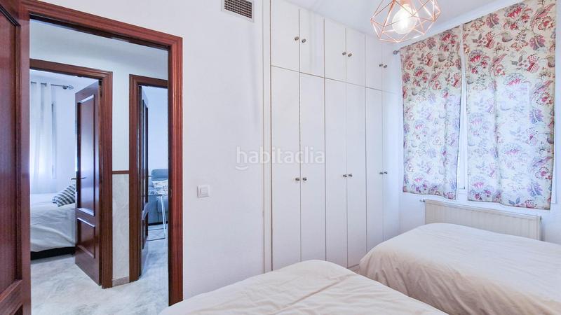 Foto 16eacbbd-2d48-4146-8dd3-ec45015e2e38. Alquiler planta baja piso bajo de 3 dormitorios amueblado en alquiler con garaje zona jardines del guadiana en Badajoz