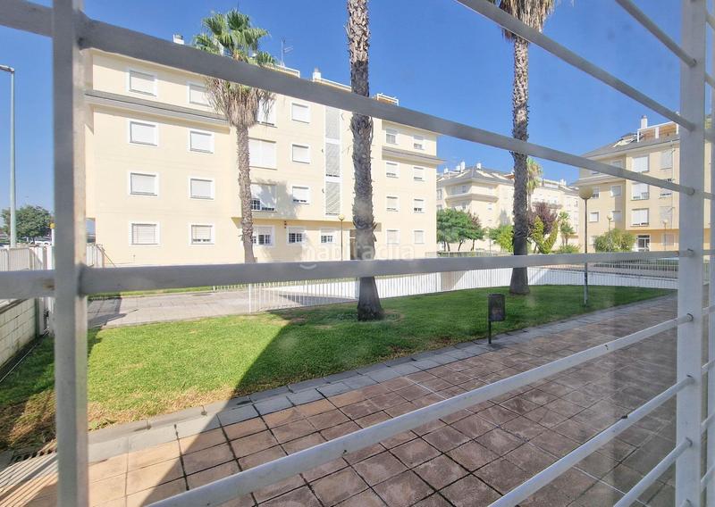 Foto 299b533a-4951-4b5c-893c-39daf2b078fa. Alquiler planta baja piso bajo de 3 dormitorios amueblado en alquiler con garaje zona jardines del guadiana en Badajoz