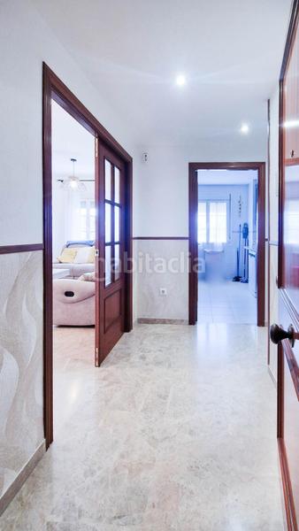 Foto 3cd80a3e-1cde-44df-89d5-f5acca1b1b43. Alquiler planta baja piso bajo de 3 dormitorios amueblado en alquiler con garaje zona jardines del guadiana en Badajoz