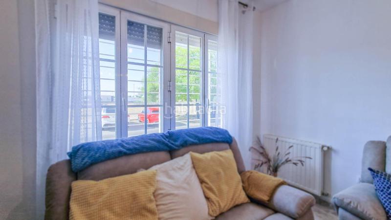 Foto 64d6f8a5-78bf-47fe-b862-62f07babbac9. Rent ground floor with heating parking in Avenida Elvas Badajoz