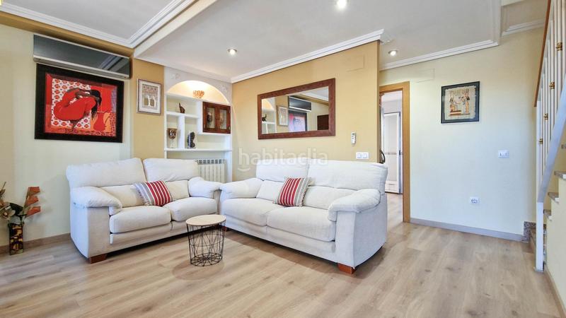 Foto 011f15b1-8bf5-4463-954f-bb92e6092631. Casa adossada amb calefacció aparcament a Carretera de Sevilla - Los Montitos Badajoz