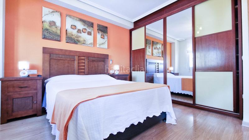 Foto 36c7e71f-30d2-40a7-9e8e-264f1467d8cd. Casa adossada amb calefacció aparcament a Carretera de Sevilla - Los Montitos Badajoz