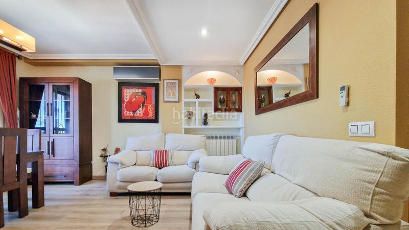 Foto 967c5e32-44b5-497c-b455-700094fdcf1d. Casa adossada amb calefacció aparcament a Carretera de Sevilla - Los Montitos Badajoz