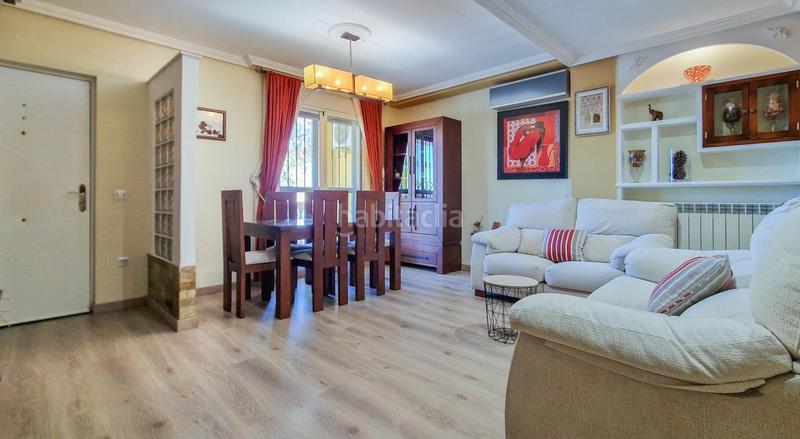 Foto 9f545681-e581-488e-85e7-d4c5f86419e8. Casa adossada amb calefacció aparcament a Carretera de Sevilla - Los Montitos Badajoz