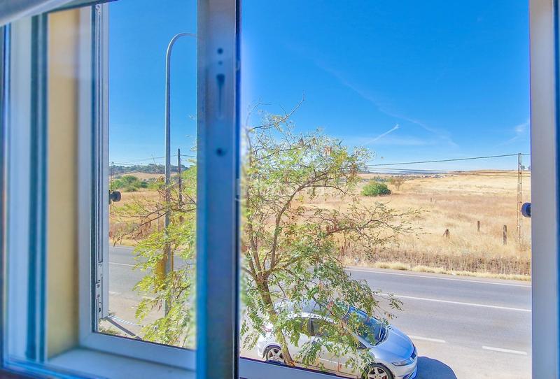 Foto db283161-9875-427f-88a7-ced3683bb060. Casa adossada amb calefacció aparcament a Carretera de Sevilla - Los Montitos Badajoz