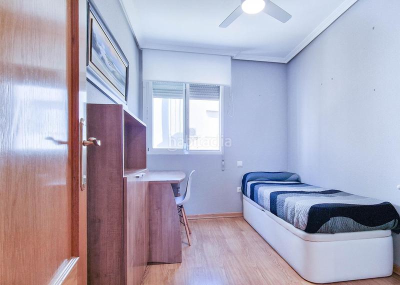 Foto ee0e6ce0-e406-4d13-adf1-561e0176346f. Casa adossada amb calefacció aparcament a Carretera de Sevilla - Los Montitos Badajoz