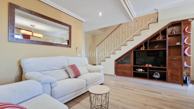 Foto f4a23875-c859-4236-bd1c-ce27ef57dd4c. Casa adossada amb calefacció aparcament a Carretera de Sevilla - Los Montitos Badajoz