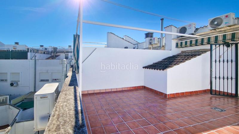 Foto f9e2bb28-be55-430e-bf21-350be617482c. Casa adossada amb calefacció aparcament a Carretera de Sevilla - Los Montitos Badajoz