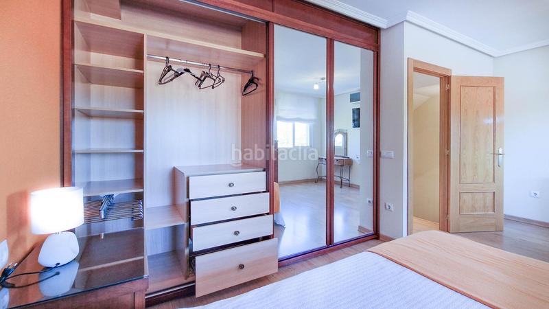 Foto ff51157d-c777-4cf1-b84d-646ded50e886. Casa adossada amb calefacció aparcament a Carretera de Sevilla - Los Montitos Badajoz