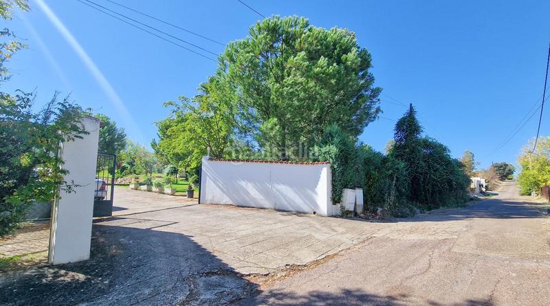 Foto 1cea9fa5-1112-4682-8876-34ddaa729b37. Chalet with heating parking in Carretera de Sevilla - Los Montitos Badajoz