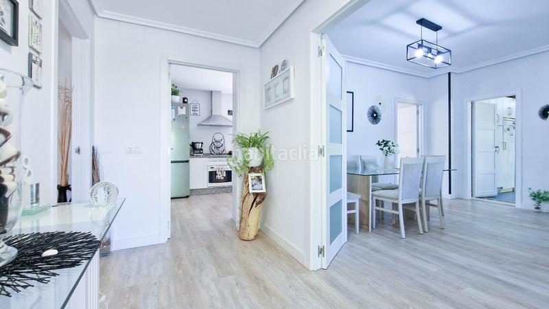 Foto 1d7b0fb7-4440-43e7-9703-30cc9f86ec3d. Chalet with heating parking in Carretera de Sevilla - Los Montitos Badajoz