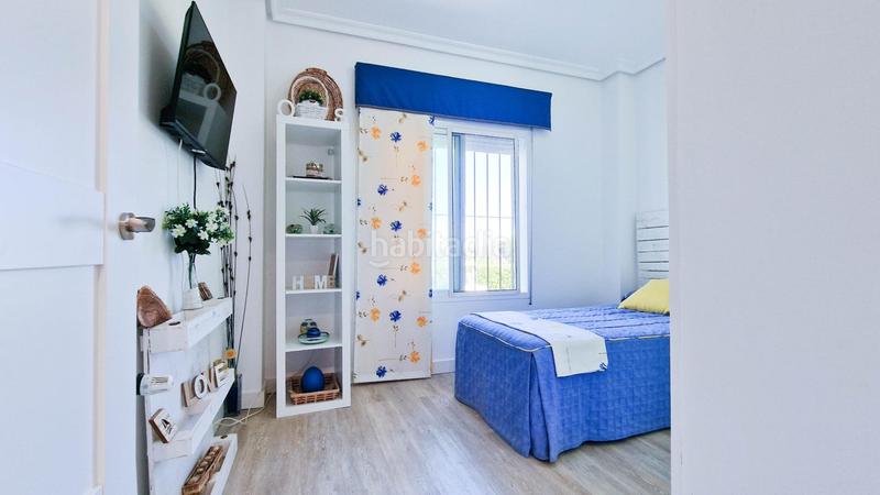 Foto 5cd9446c-efff-407b-8bd1-b566a8ed933c. Chalet with heating parking in Carretera de Sevilla - Los Montitos Badajoz