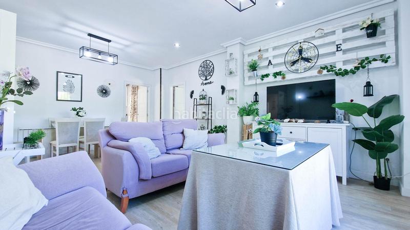 Foto 648ddd1b-7c36-415b-94f1-abb2975e917d. Chalet with heating parking in Carretera de Sevilla - Los Montitos Badajoz