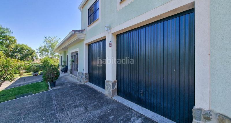 Foto 74e68d0e-9801-4995-90c0-e9e605ec0a3b. Chalet with heating parking in Carretera de Sevilla - Los Montitos Badajoz