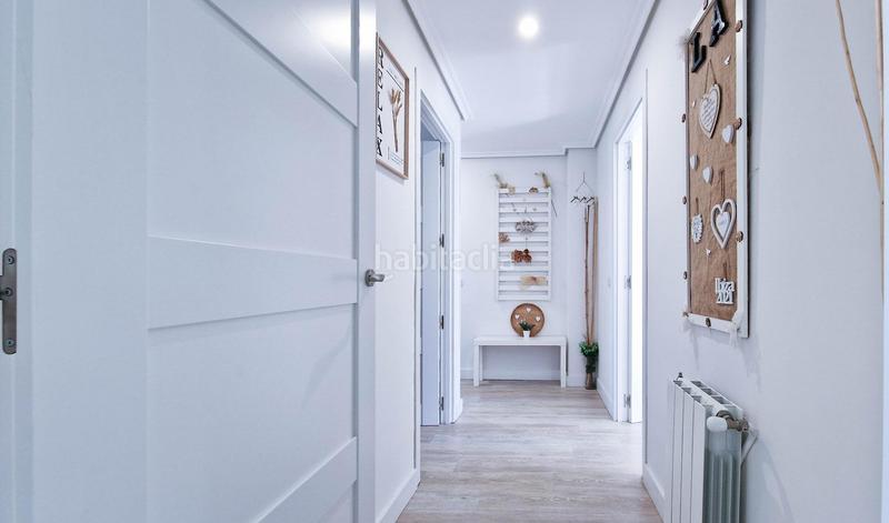 Foto b1c0471d-7a45-4cff-9ced-a604b70e8858. Chalet with heating parking in Carretera de Sevilla - Los Montitos Badajoz