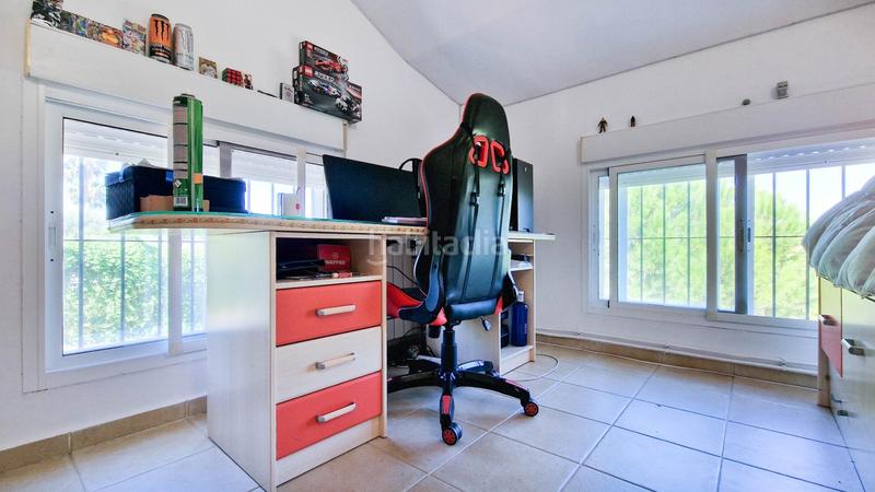 Foto dd5a4868-741c-4768-9ca5-f6d80a2cf166. Chalet with heating parking in Carretera de Sevilla - Los Montitos Badajoz