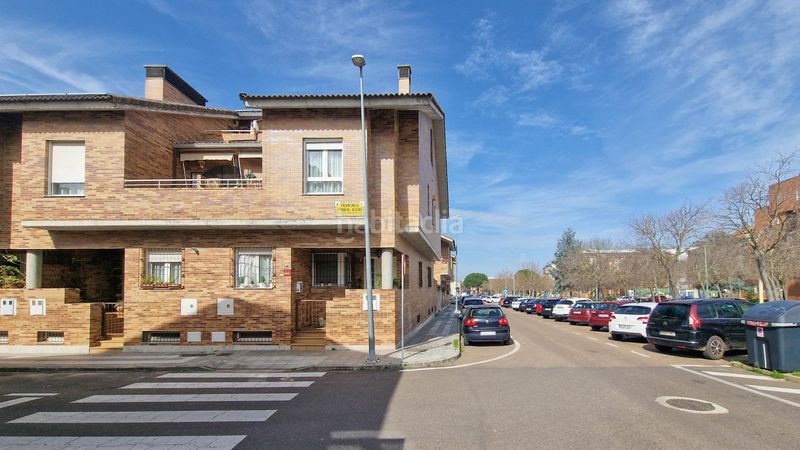 Foto 0ff0853a-cec5-4713-94ff-a6cc7fa71eed. Casa adossada amb aparcament piscina a Valdepasillas - La Paz - Huerta Rosales Badajoz