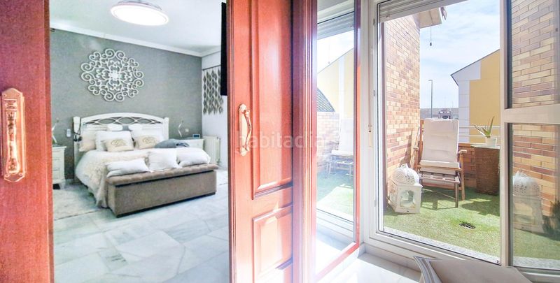 Foto 38639409-1292-4ead-bd62-9e4c22420fe1. Casa adossada amb aparcament piscina a Valdepasillas - La Paz - Huerta Rosales Badajoz